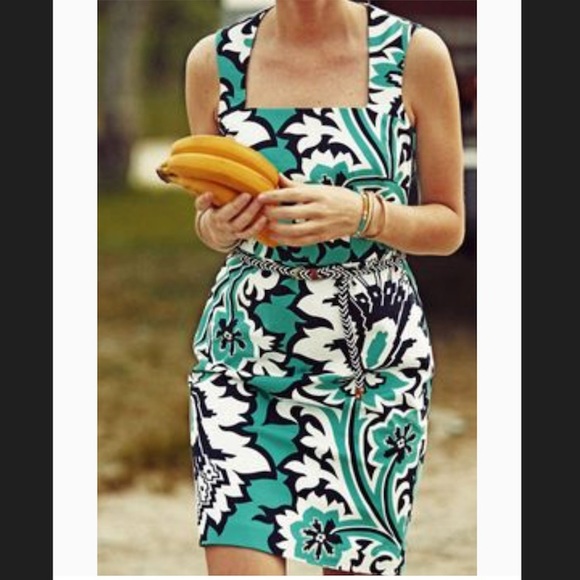 Banana Republic Dresses & Skirts - Banana Republic Sheath Dress Milly Collection